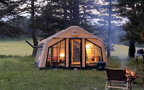 Tenda gonfiabile ad aria, resistente e impermeabile, riparo ideale per campeggio all'aperto, festival, attività sportive ed eventi
