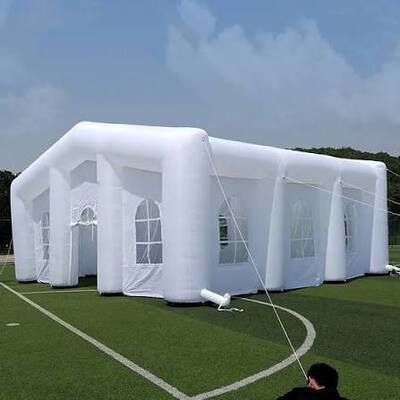 Tenda gonfiabile portabile impermeabile resistente all'acqua ideale per eventi all'aria aperta festival di campeggio e emergenza con facile installazione